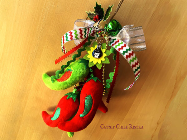 Chile Ristra Cat Toy & Ornament Gift Set